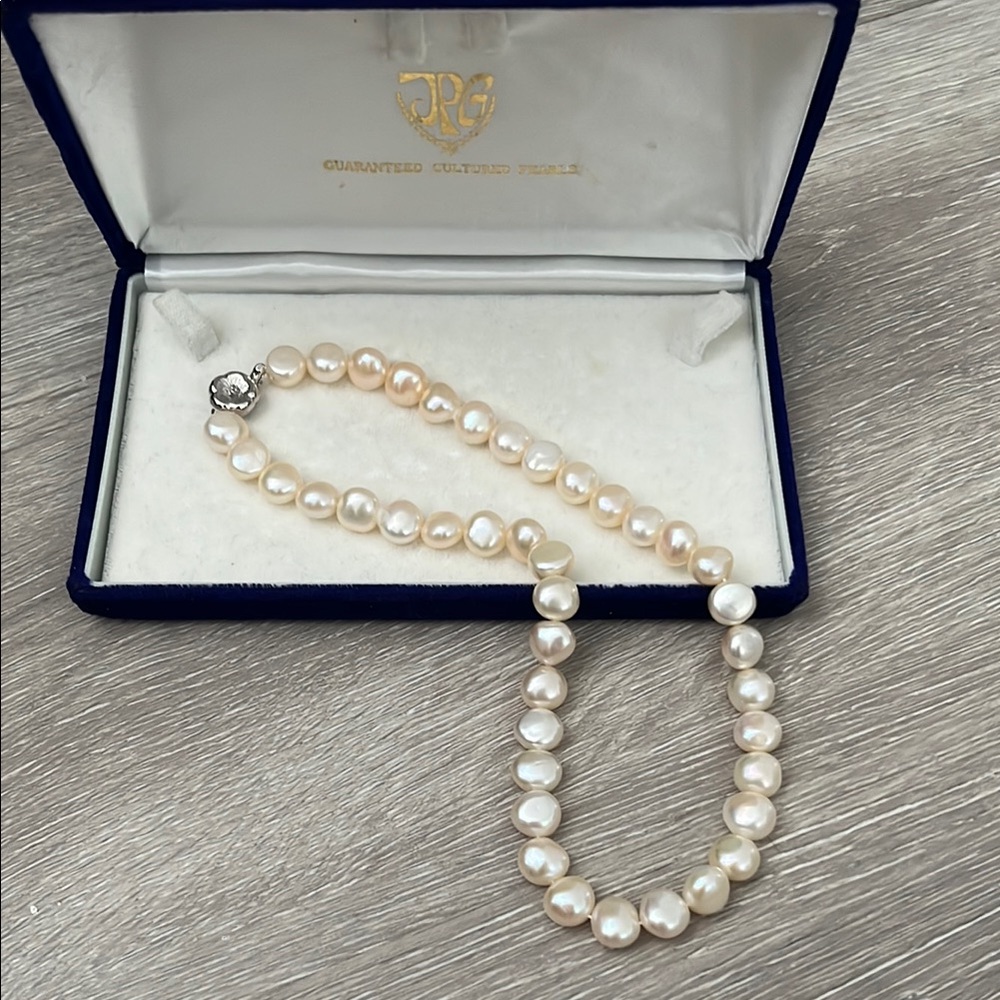 Akoiya Pearl Necklace with Silver Clasp